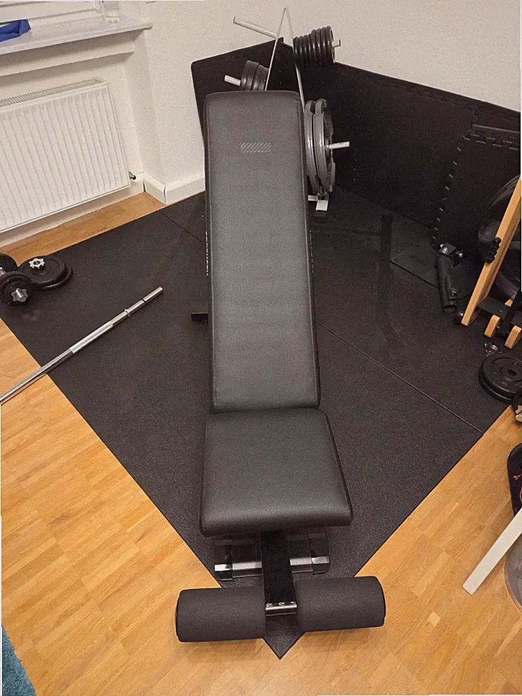 Trainingsbank / Hantelbank Corength 300 kg - Top Zustand - für's Home Gym!